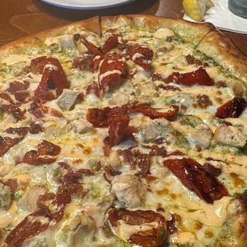 Pack's Tavern - Pesto Chicken Pizza - Pubs Near Me - Asheville, North Carolina