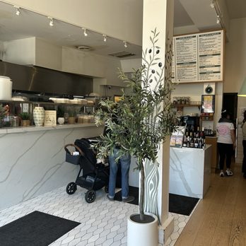 Hummus Mediterranean Kitchen - Mediterranean Near Me - San Francisco, California