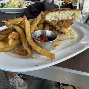 Marlow's Tavern - Chicken Panini - New American Near Me - Orlando, Florida