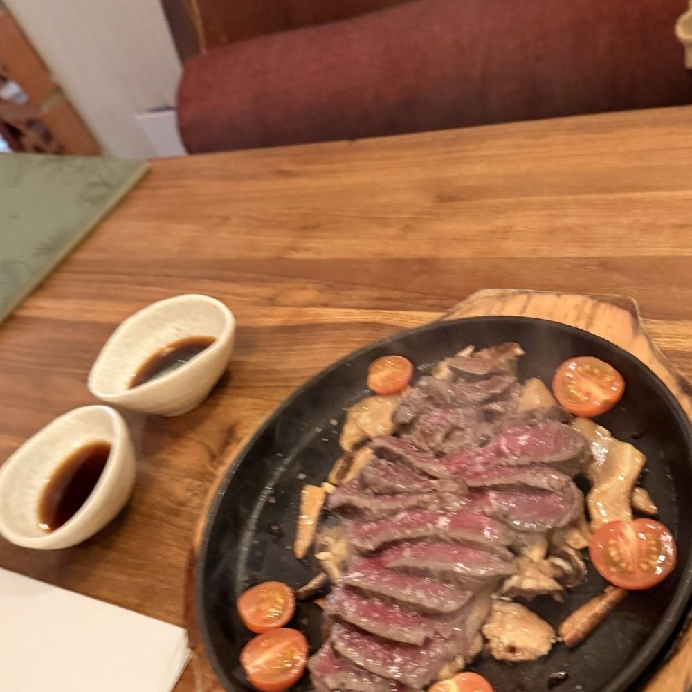 1938 Indochine - Steak - Vietnamese Near Me - Honolulu, Hawaii