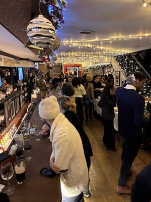 Bloom's Tavern by null