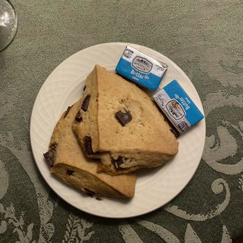 Goldmoor Inn - Fresh baked scones - Hotels Near Me - Galena, Illinois Goldmoor Inn - Fresh baked scones - Hotels Near Me - Galena, Illinois