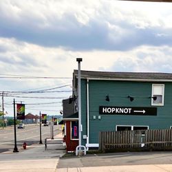 The Hop Knot - Sign to parking in back - it used to be the white dog pub