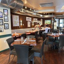 Green Turtle Inn - Dining room