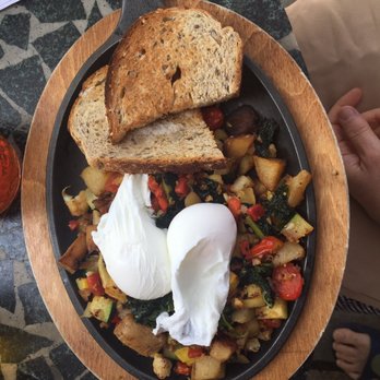 Pickle Jar Kitchen - New American Near Me - Falmouth, Massachusetts