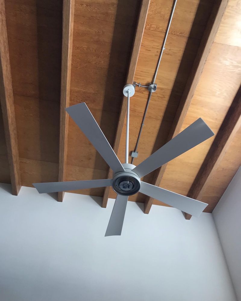 Slide of Suave Handyman