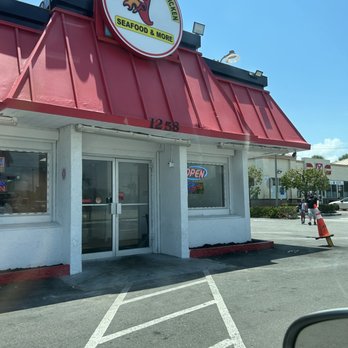 Jaws Hot Chicken & Seafood - Palm Beach - Chicken Wings Near Me - West Palm Beach, Florida Jaws Hot Chicken & Seafood - Palm Beach - Chicken Wings Near Me - West Palm Beach, Florida