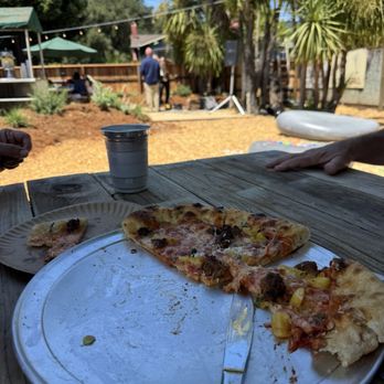 Wonderland Pizzeria - Pizza Near Me - Monte Rio, California