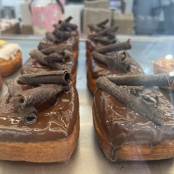 Tea Pulse - Donut croissants (chocolate) - Desserts Near Me - New York, New York Tea Pulse - Donut croissants (chocolate) - Desserts Near Me - New York, New York