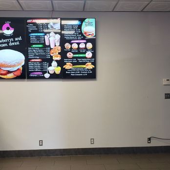 Cake Among Us - Very open space area - Desserts Near Me - Rancho Cucamonga, California