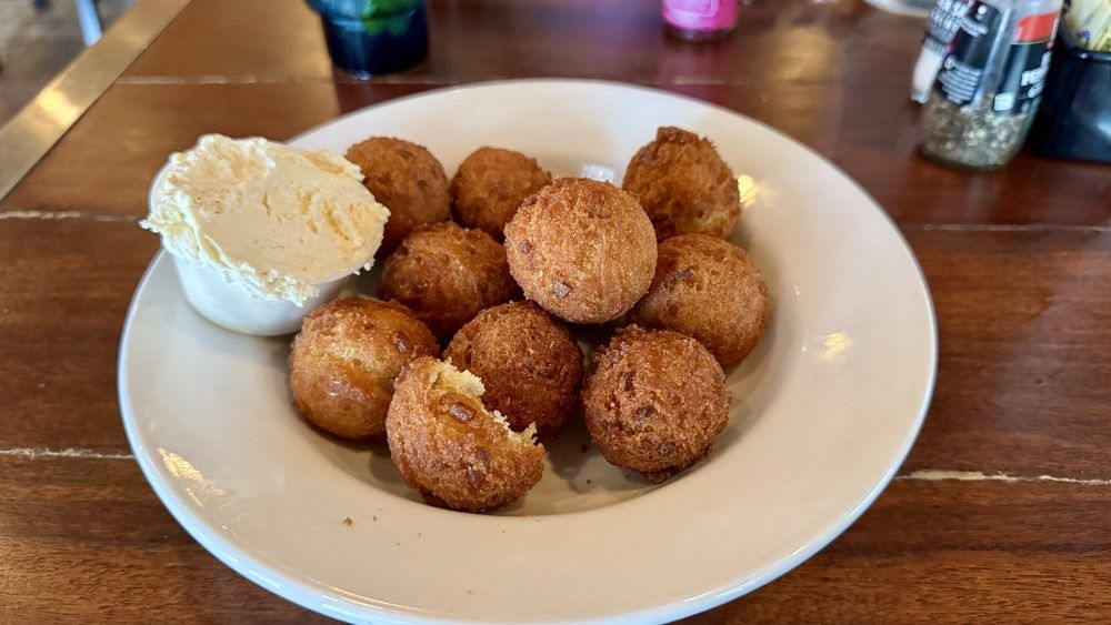 Flying Fish Public Market & Grill