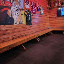 Texas Roadhouse - Waiting Area