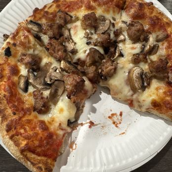 Chino Hills Pizza Co - Pizza Near Me - Chino, California