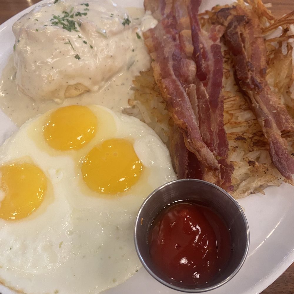 The League Kitchen & Tavern - American Near Me - Bee Cave, Texas The League Kitchen & Tavern - American Near Me - Bee Cave, Texas