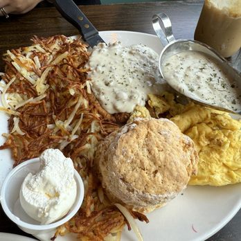 Broken Yolk Cafe - Chicken Fried Steak - Breakfast & Brunch Near Me - Fullerton, California