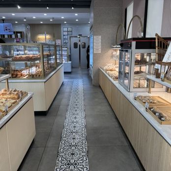 Tous les Jours - Pastry cases - Bakeries Near Me - Columbus, Georgia