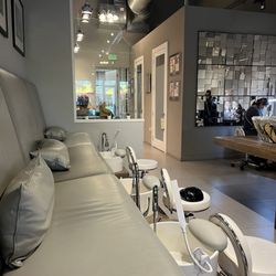 GLOSS Nail Bar