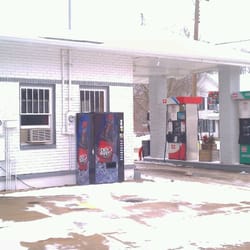 CENEX Express Pump - Need a Dr pepper? Yeah, they got that...and that's about it, aside from gas :)