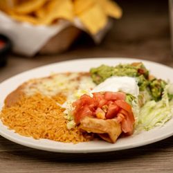 El Salto Authentic Mexican Restaurant