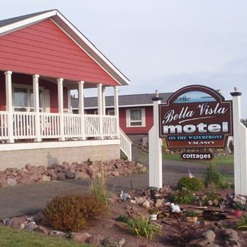Bella Vista Motel - Hotels Near Me - Copper Harbor, Michigan