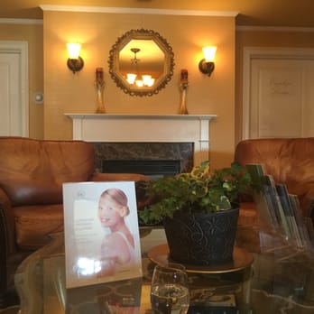 Maison Esthetique Christiane Bourque Spa - Gorgeous in here! - Massage Near Me - Danvers, Massachusetts Maison Esthetique Christiane Bourque Spa - Gorgeous in here! - Massage Near Me - Danvers, Massachusetts