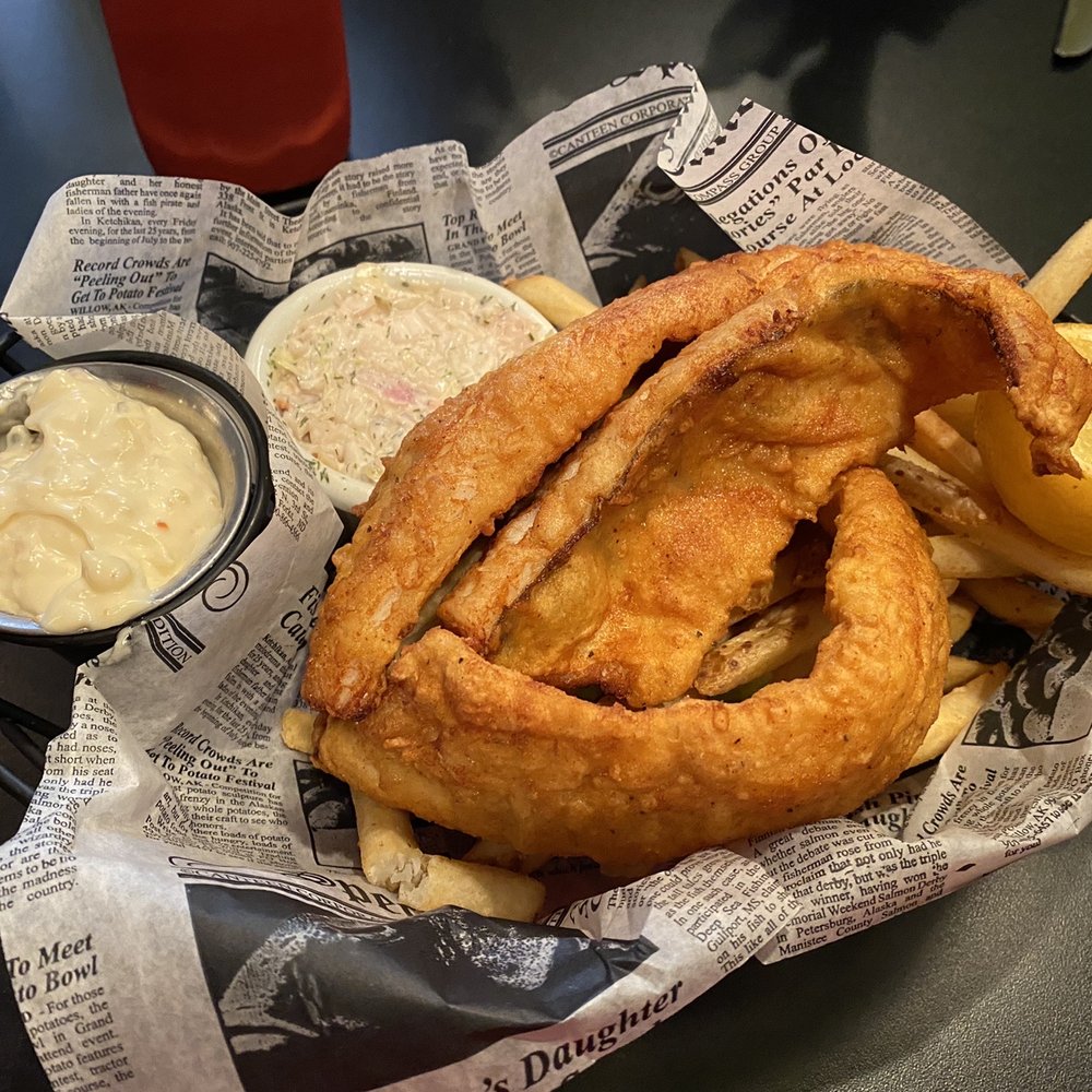 The Blu Moon Bistro - Fried perch basket - New American Near Me - Ludington, Michigan