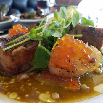 360 Restaurant - Crispy Perth Co. Pork Belly and Seared East Coast Sea Scallops, close up! - Canadian (New) Near Me - Toronto, Ontario