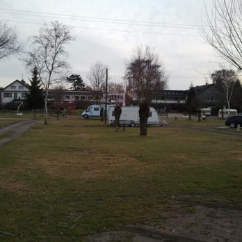 Berger - Links im Hintergrund Hotel, rechts Waschhaus - Campgrounds Near Me - Cologne, NW Berger - Links im Hintergrund Hotel, rechts Waschhaus - Campgrounds Near Me - Cologne, NW