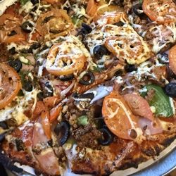 Pappo's Pizzeria and Pub - Kitchen Sink thin crust. Delicious!