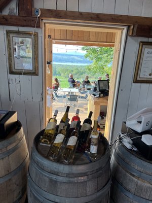 Vignoble Isle de Bacchus by null