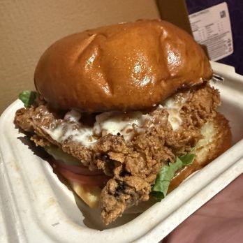 Proof Pizzeria - Crispy chicken sandwich - Pizza Near Me - Boston, Massachusetts