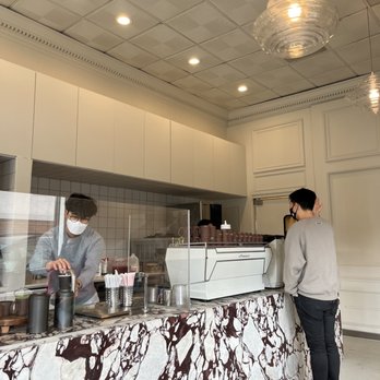 Stereoscope Coffee - Interior - Coffee Roasteries Near Me - Long Beach, California Stereoscope Coffee - Interior - Coffee Roasteries Near Me - Long Beach, California