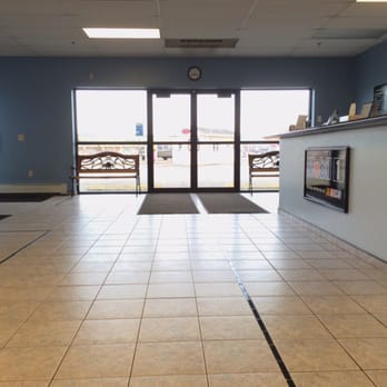 Mobile 1 Lube Express - Fairbanks, Alaska - huge waiting area with TV and vending machines - Oil Change Stations Near Me - Fairbanks, Alaska Mobile 1 Lube Express - Fairbanks, Alaska - huge waiting area with TV and vending machines - Oil Change Stations Near Me - Fairbanks, Alaska