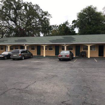 Royal Palms Motel - Nicest, most quiet property in the area! - Hotels Near Me - Tampa, Florida Royal Palms Motel - Nicest, most quiet property in the area! - Hotels Near Me - Tampa, Florida