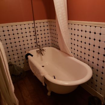 Hotel Charlotte - Hotels Near Me - Groveland, California