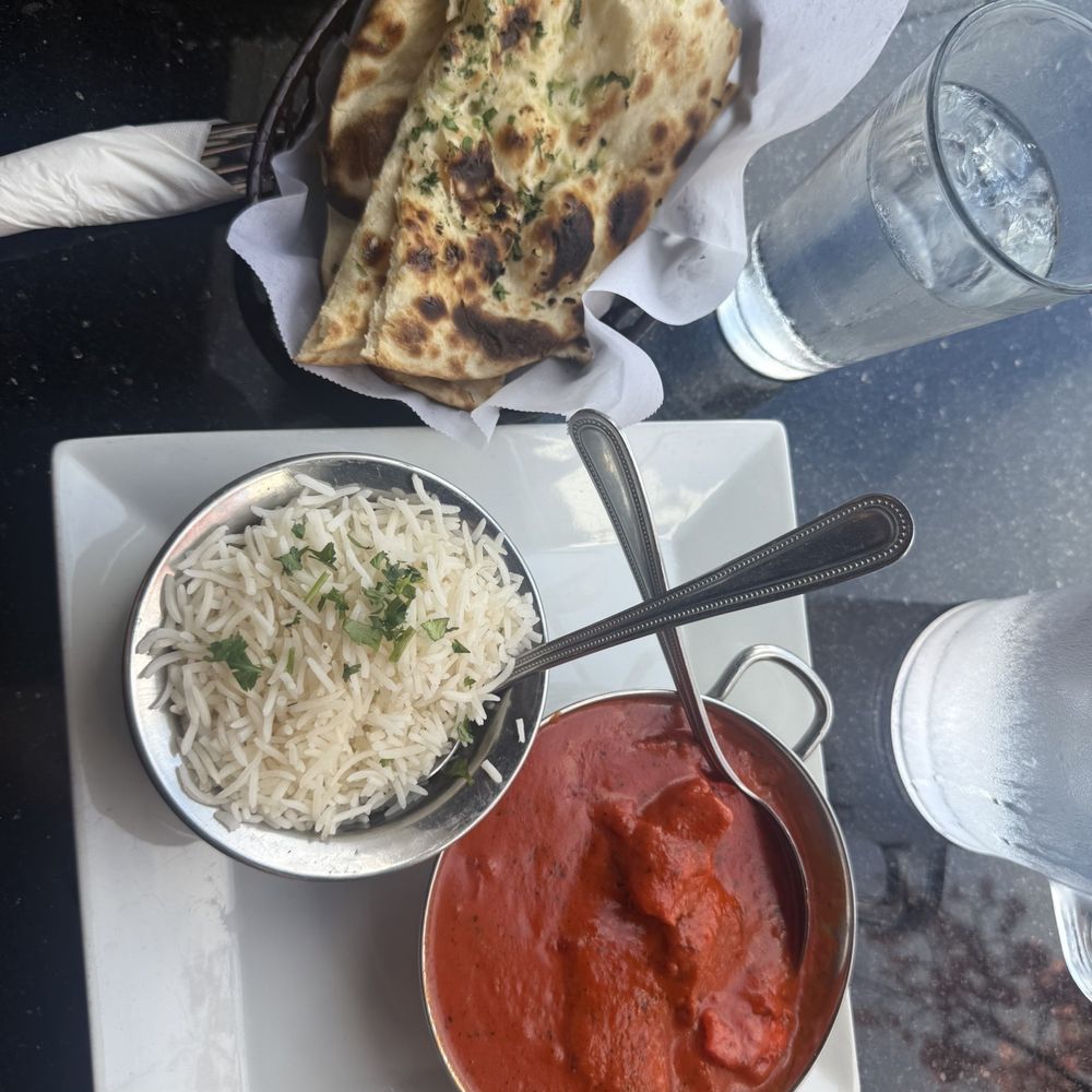 Tandoori Guys - Oceanside - Garlic Naan and butter chicken - Indian Near Me - Oceanside, California Tandoori Guys - Oceanside - Garlic Naan and butter chicken - Indian Near Me - Oceanside, California