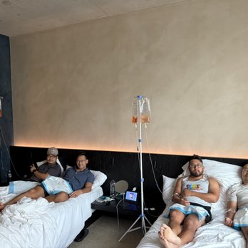 Mobile IV Care - Group IV Hydration Treatment - IV Hydration Near Me - Oak Brook, Illinois Mobile IV Care - Group IV Hydration Treatment - IV Hydration Near Me - Oak Brook, Illinois