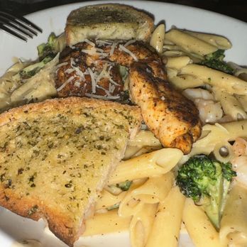 Jasper's - Spicy Shrimp & Chicken Pasta - American Near Me - Upper Marlboro, Maryland
