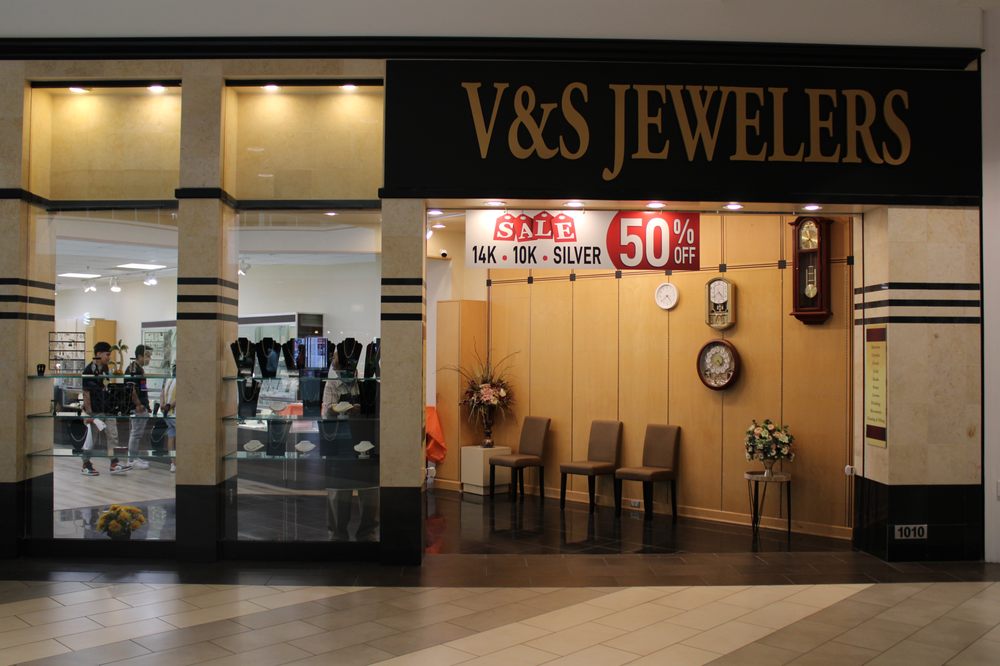 V&S JEWELERS Updated June 2024 24 Photos 27001 US Hwy 19 N