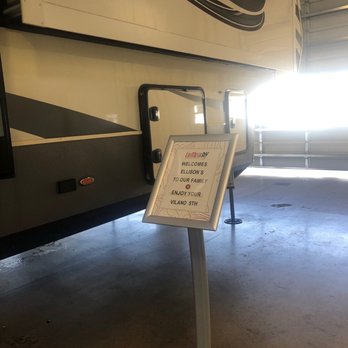 La Mesa RecVan - Phoenix - Our new trailer being delivered! - RV Dealers Near Me - Phoenix, Arizona La Mesa RecVan - Phoenix - Our new trailer being delivered! - RV Dealers Near Me - Phoenix, Arizona
