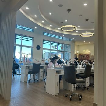 Nail Resort - Nail Salons Near Me - Folsom, California