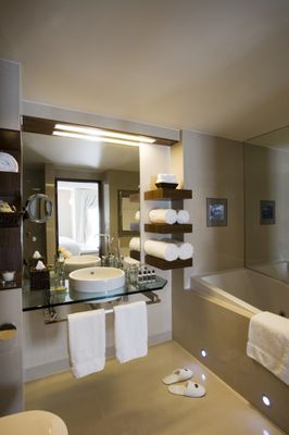 Sofitel Queenstown Hotel and Spa by null