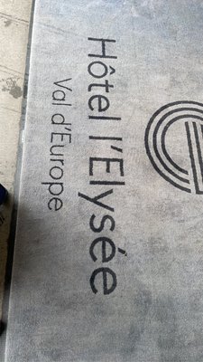 Hotel l'Elysee Val d'Europe by null