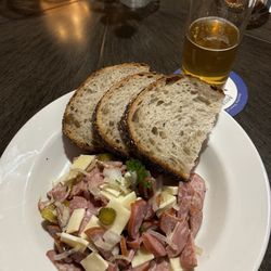 Kantine Biergarten Eatery - Wurstsalat