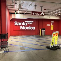 Target - Free underground parking