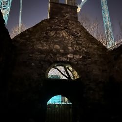 DoDublin Tours - Inside old church
