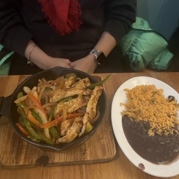 Lolita's Kitchen - Chicken Fajitas - Mexican Near Me - New York, New York Lolita's Kitchen - Chicken Fajitas - Mexican Near Me - New York, New York