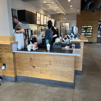 Starbucks - Order pickup counter - Coffee & Tea Near Me - Oviedo, Florida Starbucks - Order pickup counter - Coffee & Tea Near Me - Oviedo, Florida
