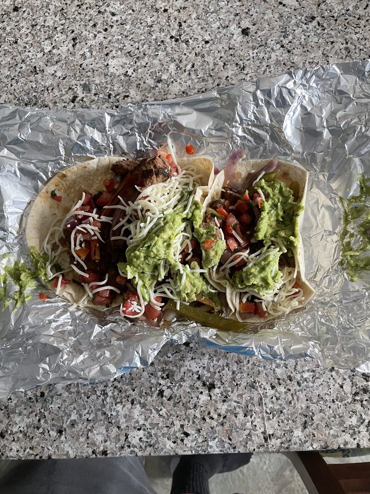 Mannys Burrito Express, Schaumburg Roadtrippers