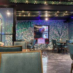 Charcoal Gardenia - Interior